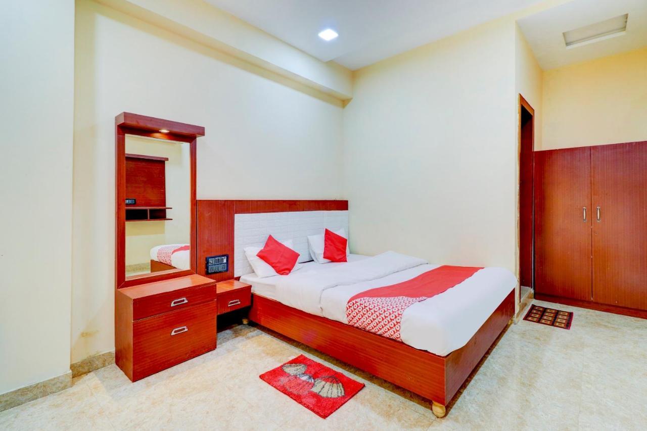 Oyo Flagship 73009 Hotel City Inn Dayal Bagh Bagian luar foto