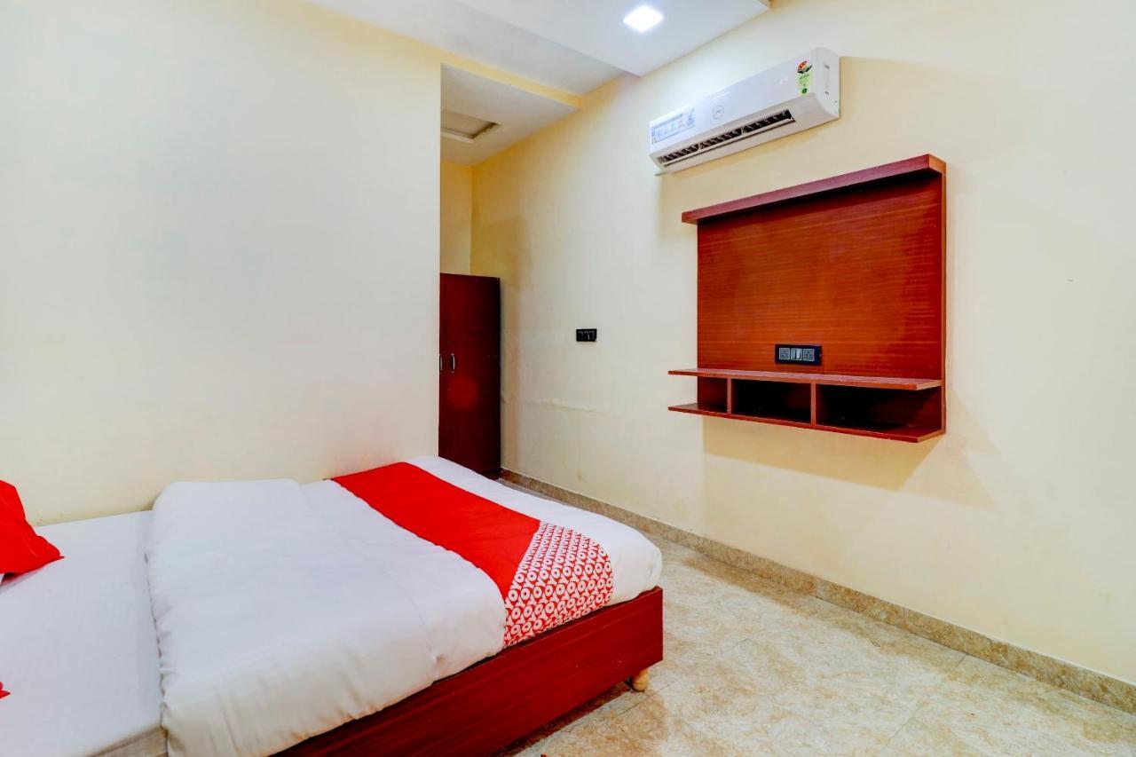 Oyo Flagship 73009 Hotel City Inn Dayal Bagh Bagian luar foto